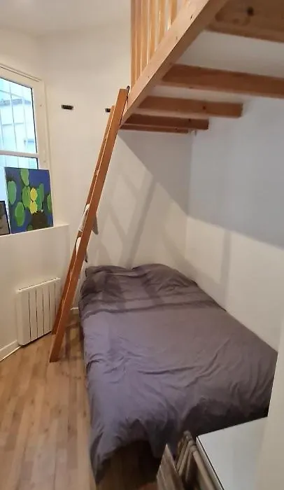 Cosy Studio In Montmartre-1