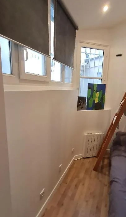 Cosy Studio In Montmartre-1